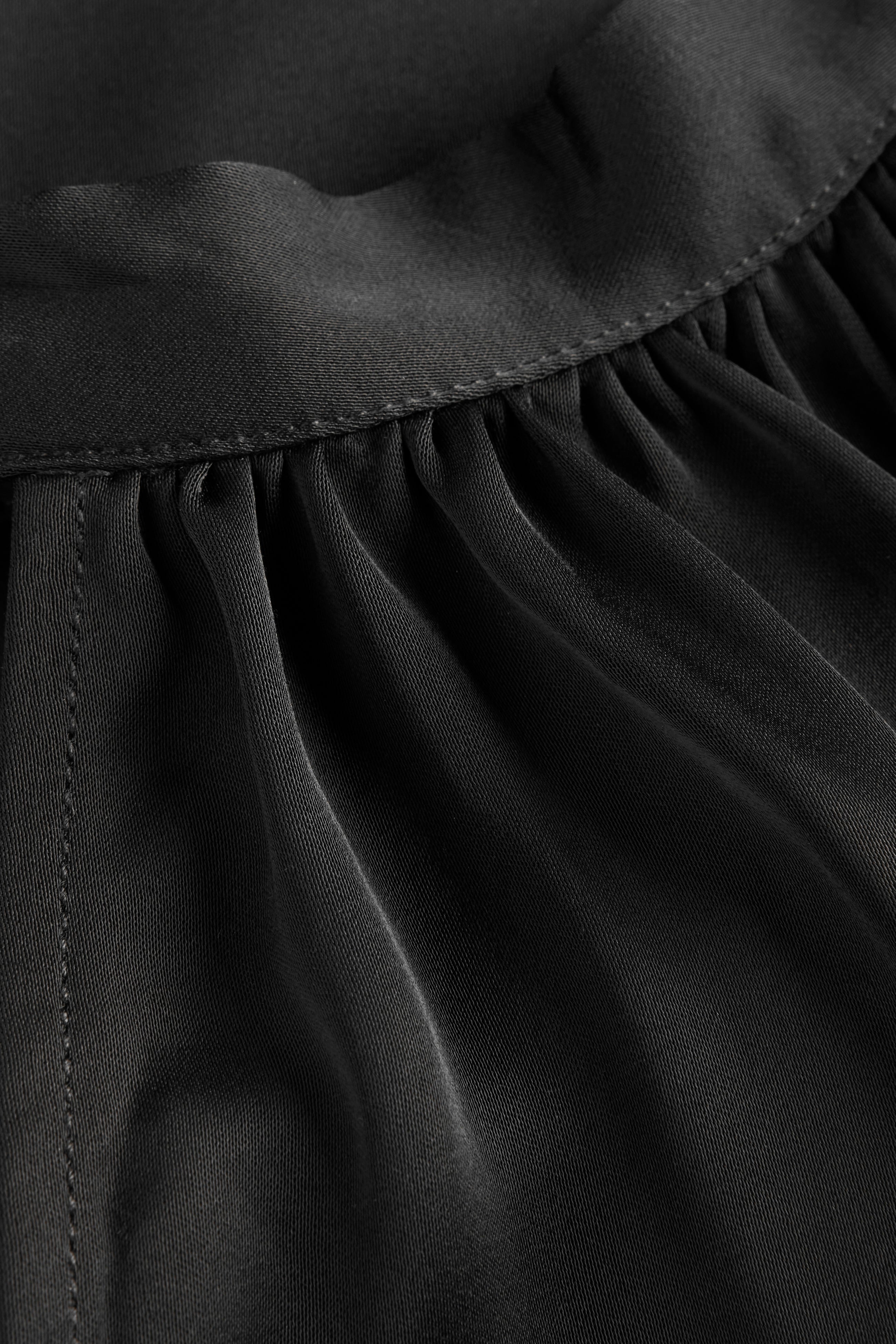 ISOLDE TOP — view 6